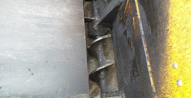 Мини укладчик асфальта на гусеничном ходу TP411